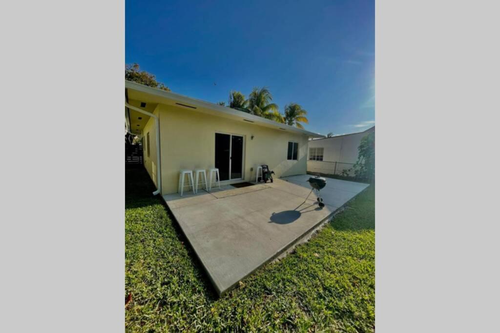 Villa New House On The Block Near Miami Airport. Extérieur photo