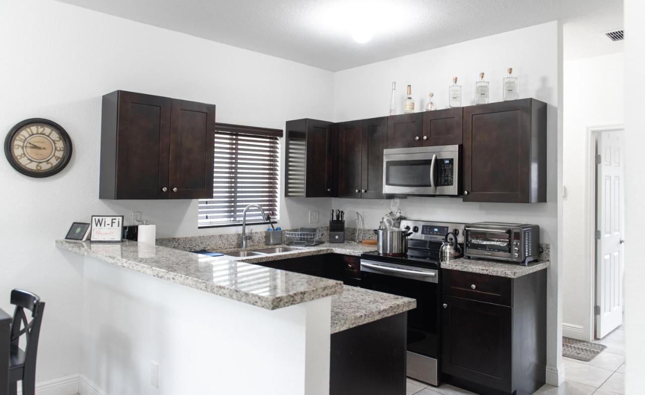 Villa New House On The Block Near Miami Airport. Extérieur photo