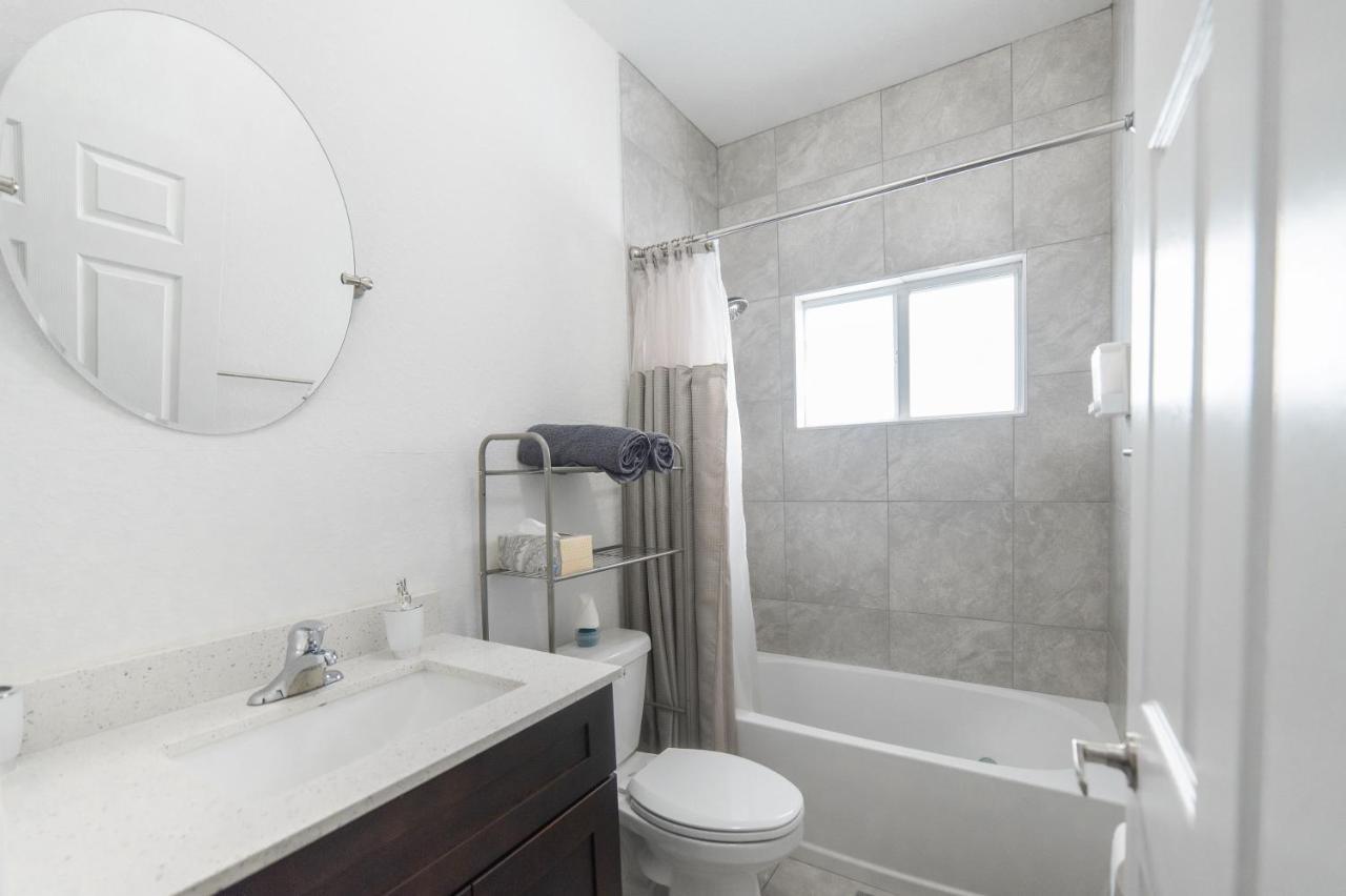 Villa New House On The Block Near Miami Airport. Extérieur photo